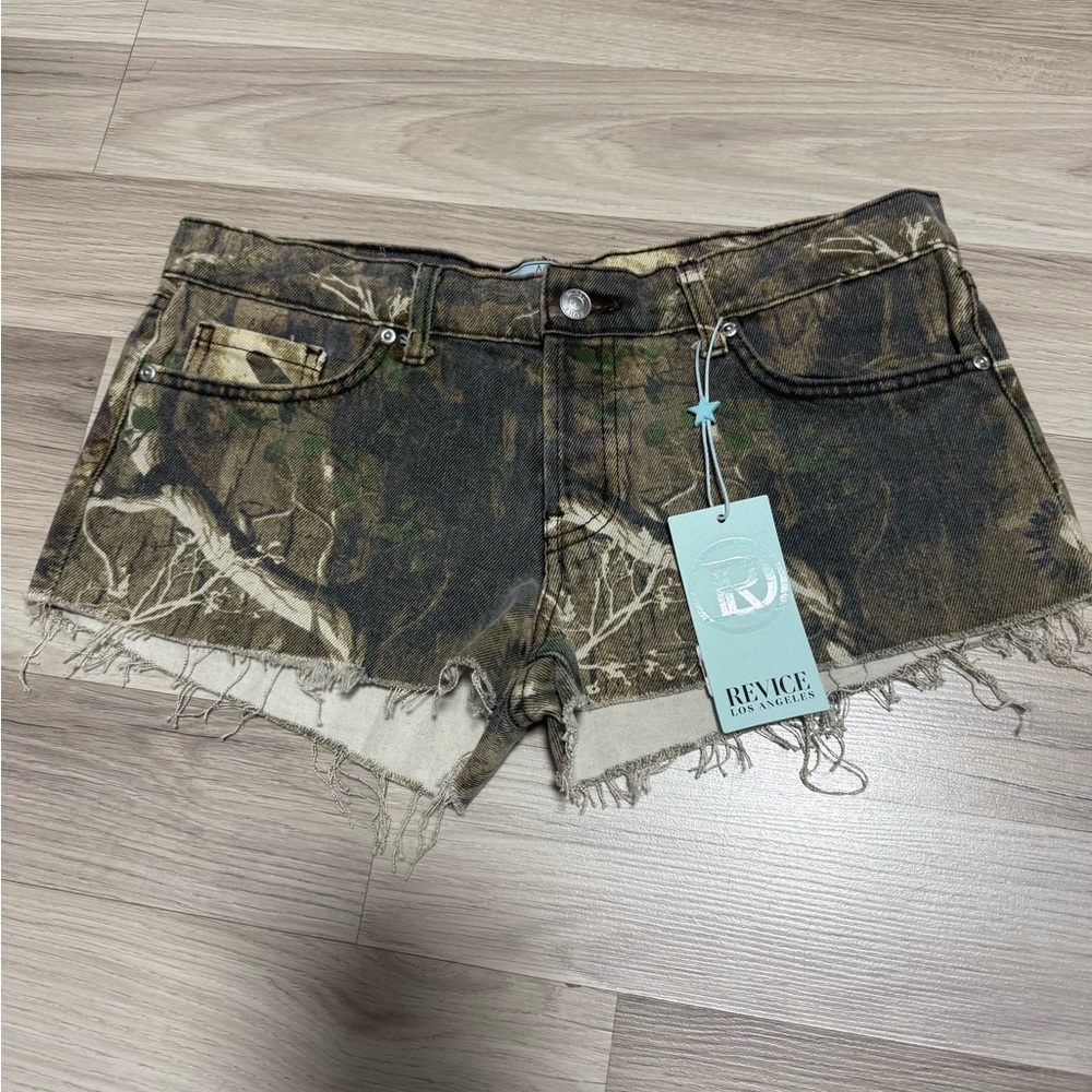 Revice Camouflage Jean Shorts